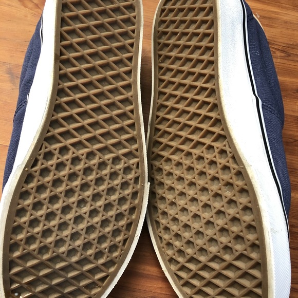 Vans tennis shoes - Picture 2 of 4